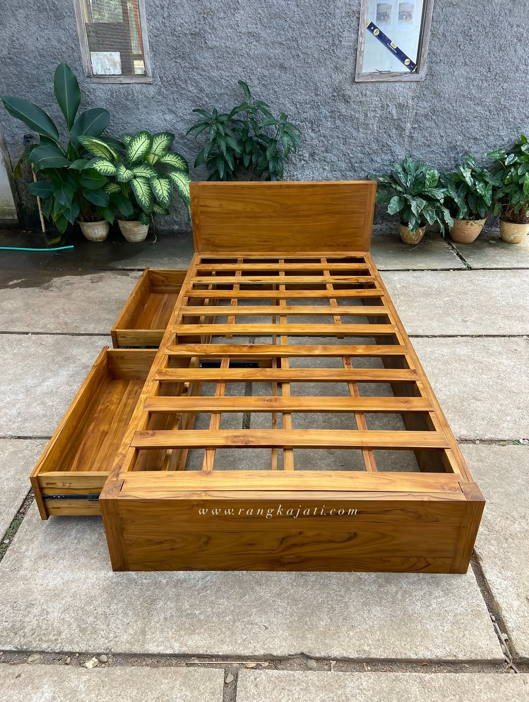 Natsuki Tempat Tidur Minimalis - Gambar 2