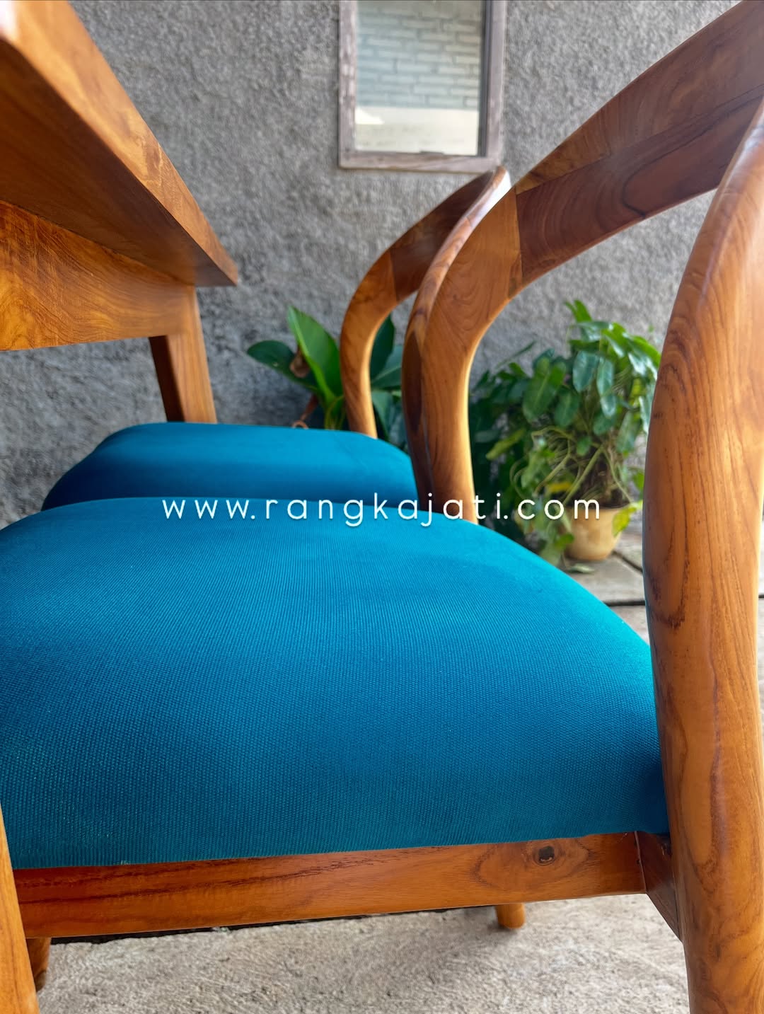 Kenzi Meja Makan Set - Gambar 3