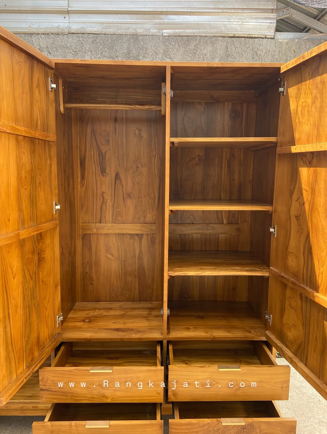 Lemari Pakaian Mochi 3 pintu - Gambar 3