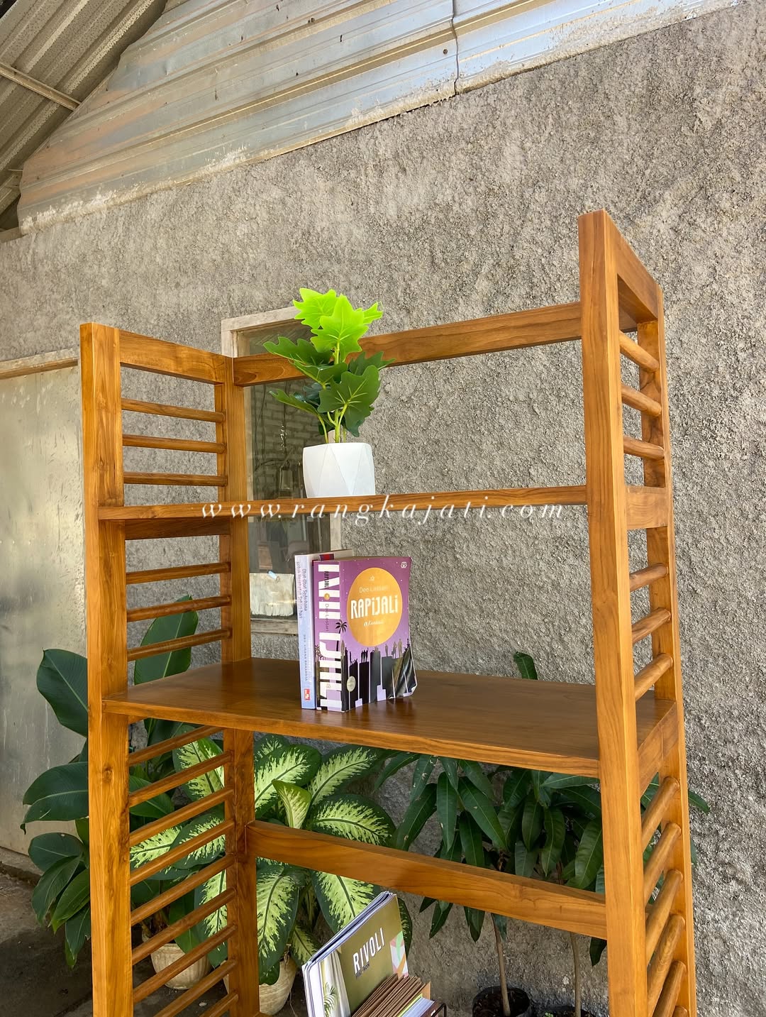 Latom Rak Buku - Gambar 4